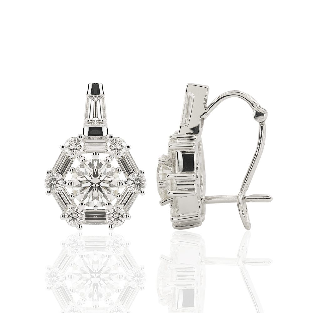 3,18 Ct. Diamond Design Earring